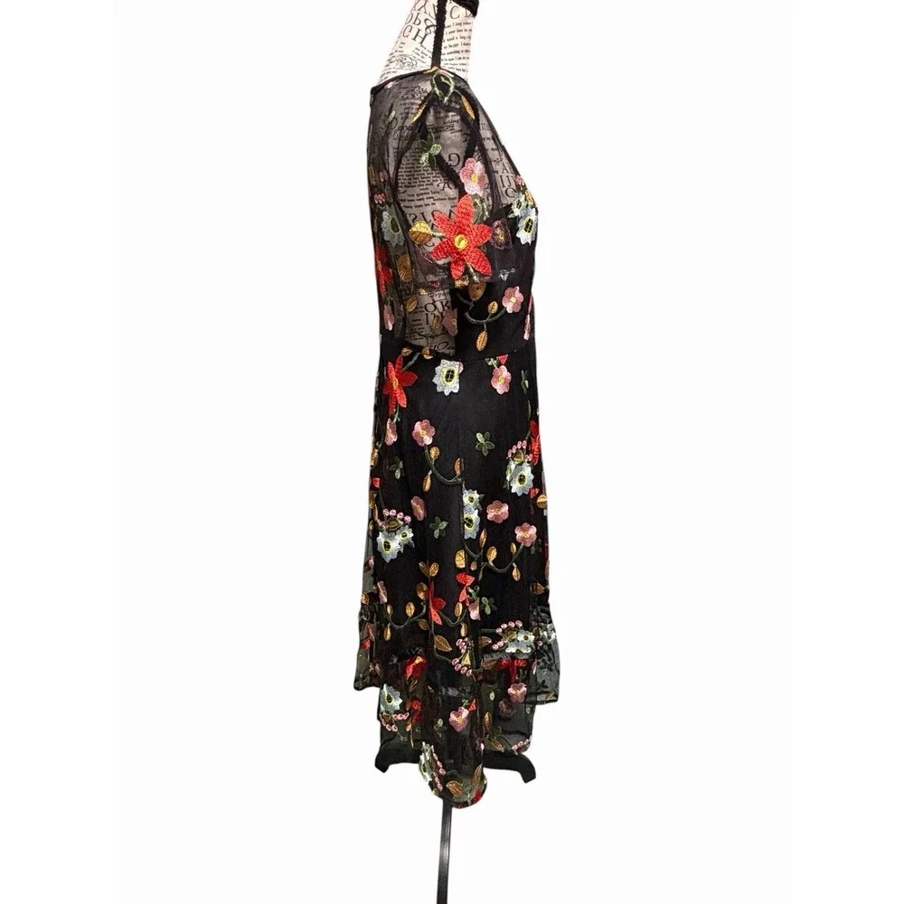 Unbranded Women’s Dress Sheer Overlay Embroidered Floral Dress Size Large Gothic - Picture 3 of 8